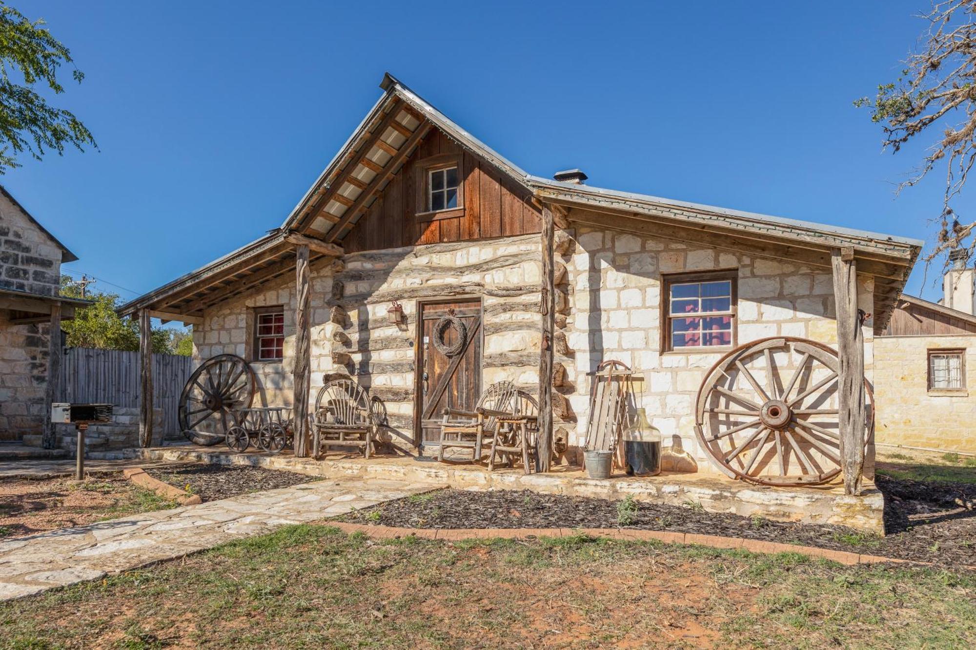 Country Inn Cottages Fredericksburg Exteriör bild